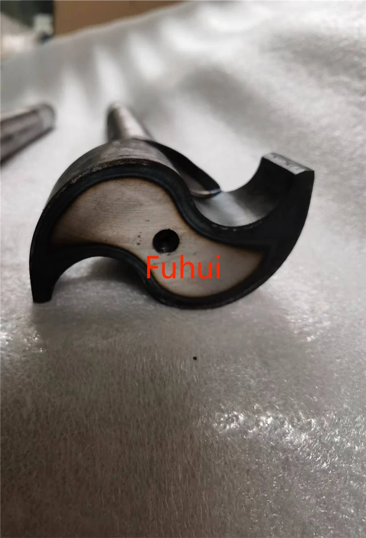 Brake Camshaft Of HinoHeavy Truck